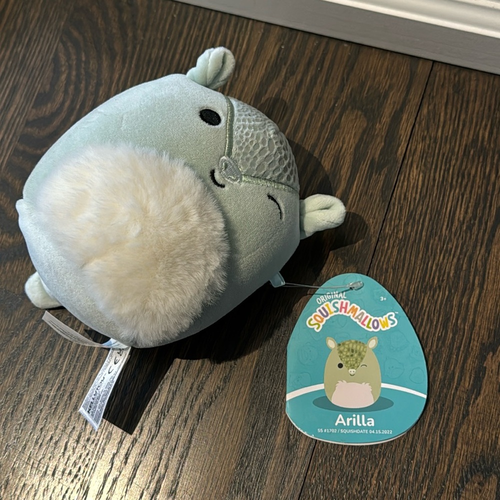 5” Arilla the armadillo Squishmallow